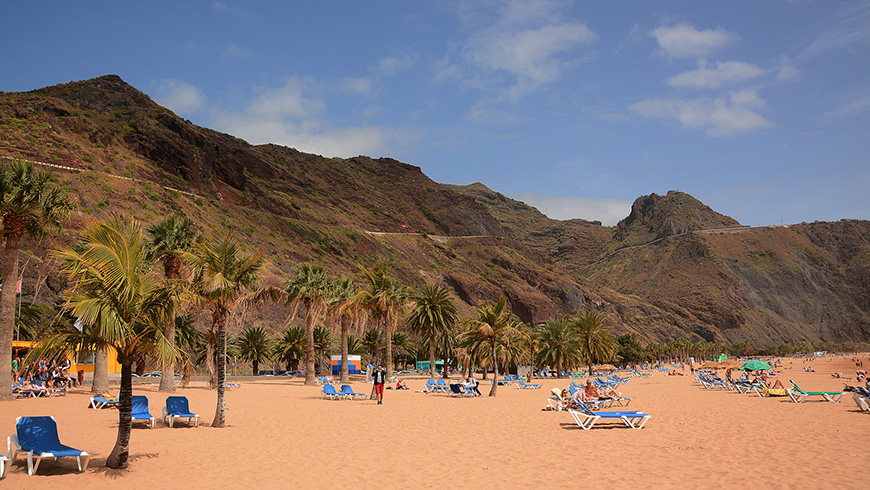 Playa del las Teresita, Santa Cruz de Tenerife, España. Un mar de ensueño: las 30 playas más bellas de España