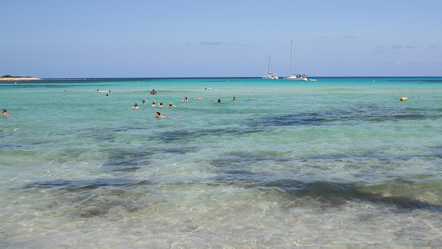 Punta Prima, Menorca,España. Un mar de ensueño: las 30 playas más bellas de España