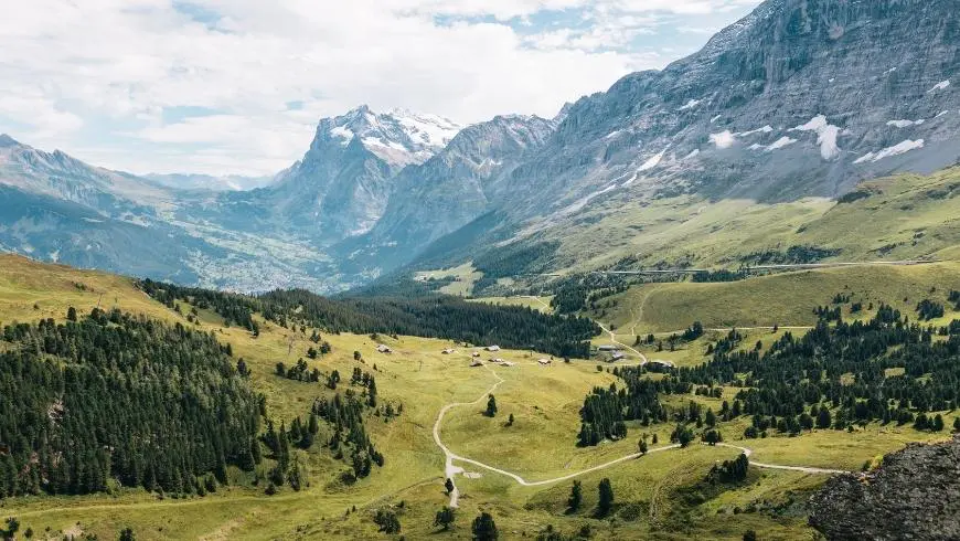 Respire aire limpio mientras pasa sus vacaciones ecológicas en una perla alpina