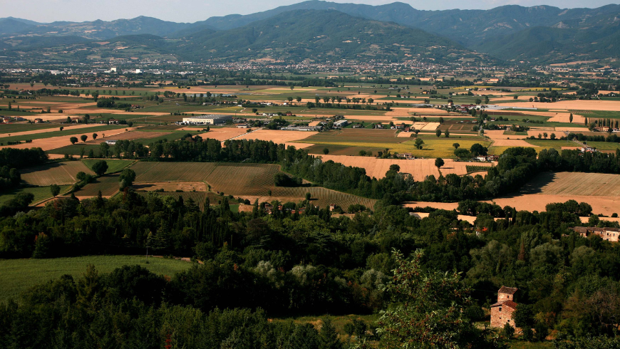 Naturaleza del Valle del Tevere - 12 Ideas para un Viaje en Tren en Italia 