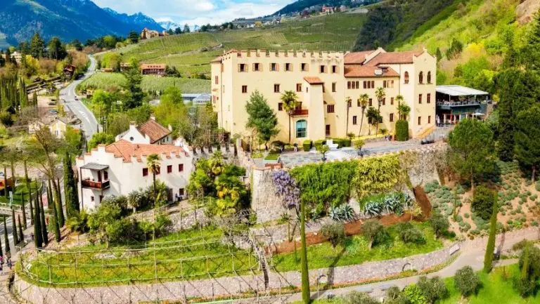Jardines florales del Castillo Trauttmansdorff en Merano (Bolzano)
