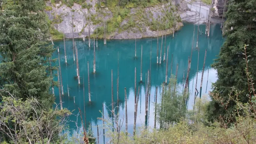 Bosques más hermosos del mundo: Bosque sumergido del Lago Kaindy