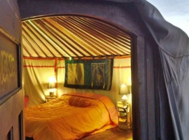 Ici vous dormez dans une Yurta - Italie