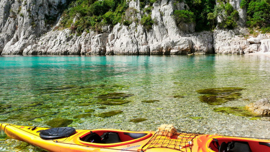 parc des calanques eaux turquoises et kayak